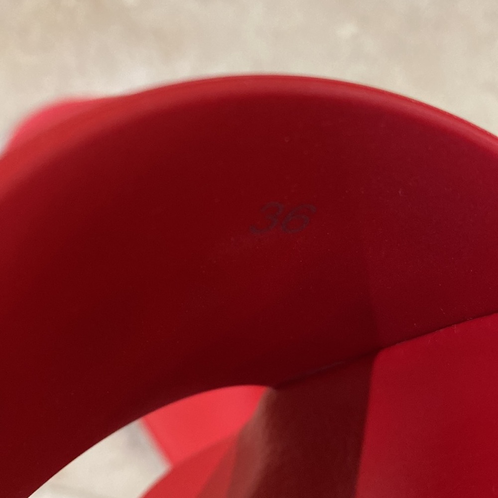 Authentic Givenchy Red Logo Slides - Picture 7 of 11